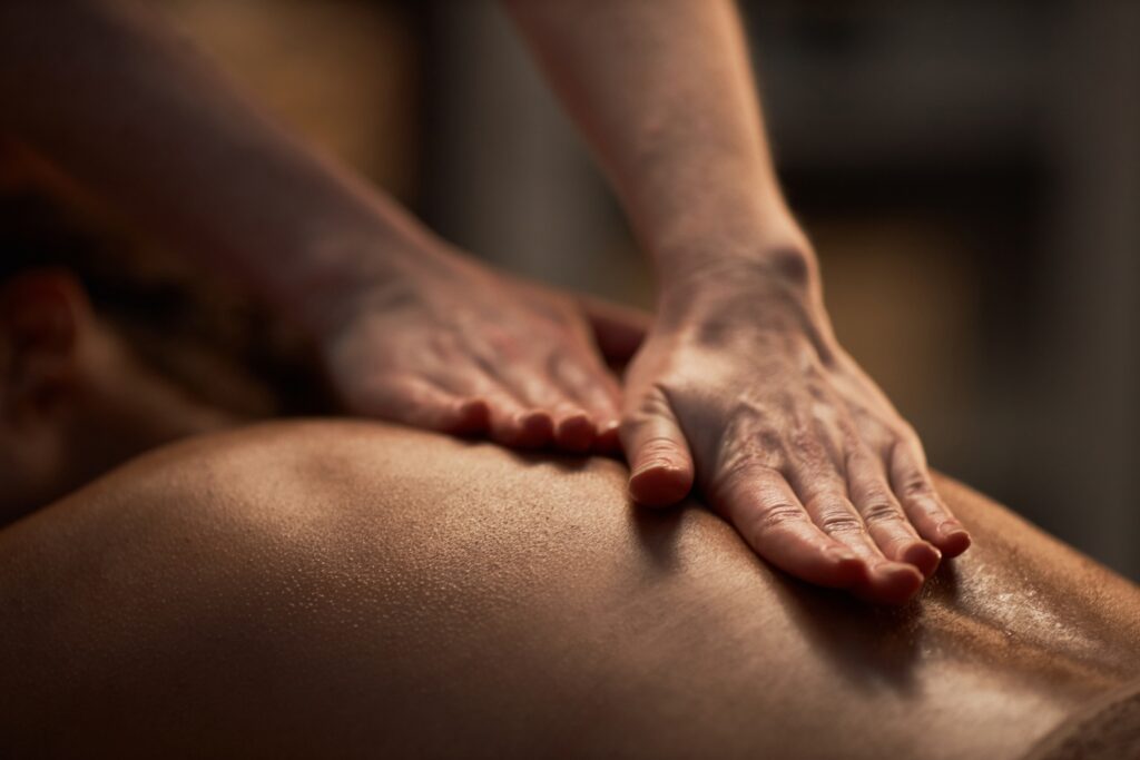 6 Health Benefits of Regular Massages